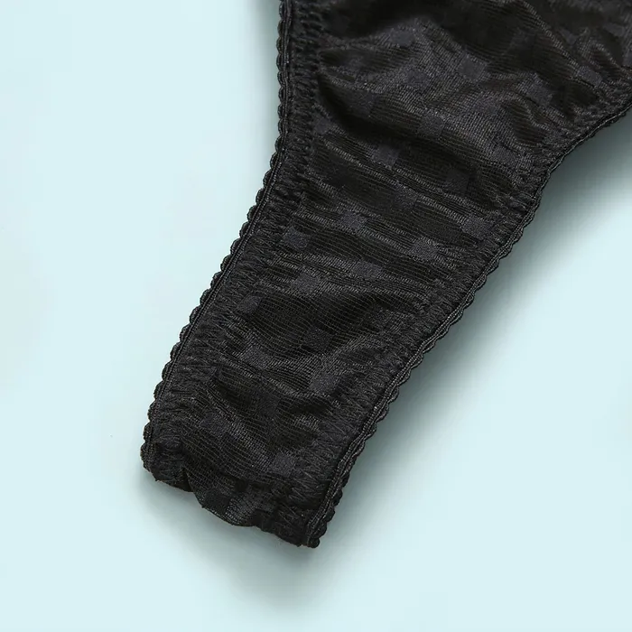 Female Sex Toys EVEs SECRETS Sexy Lingerie For Women Luxury Lace Bra And Panty Set With Chain Garters