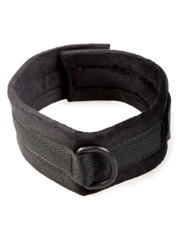 Anal HonourSkintwocom Black Velvet Collar with Lead