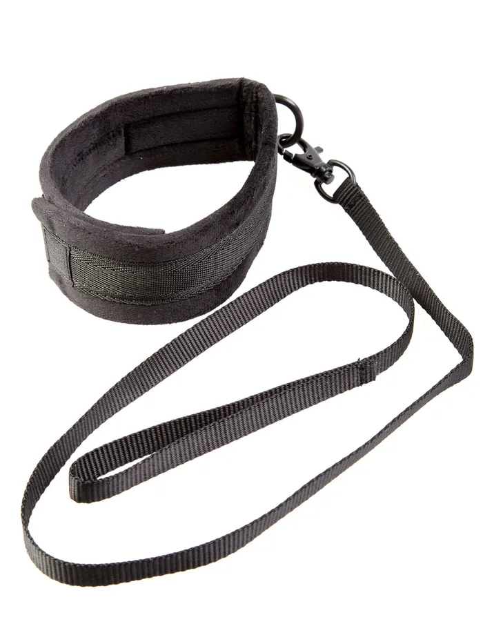 Anal HonourSkintwocom Black Velvet Collar with Lead